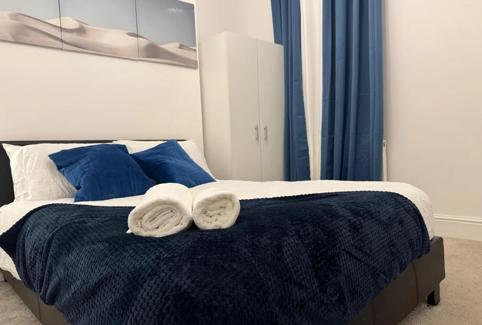 The Riverside Haven London Homestay