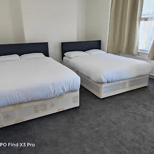 East 2 Bedroom Apartment